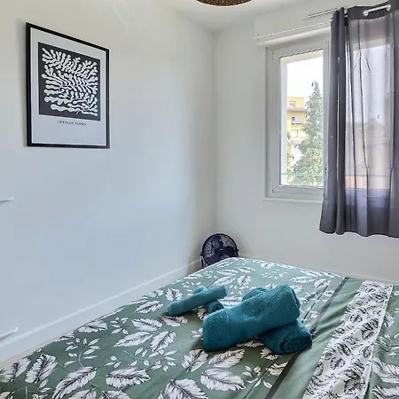 Appartement Le Dugois Centre-ville A 2 Pas De La Gare - T3 - 4 Couchages *